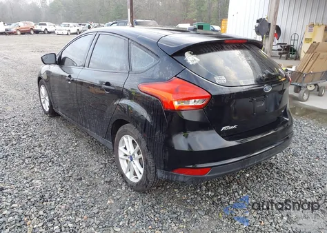 2017 Ford Focus Se z USA, uszkodzony, nr VIN 1FADP3K29HL213445